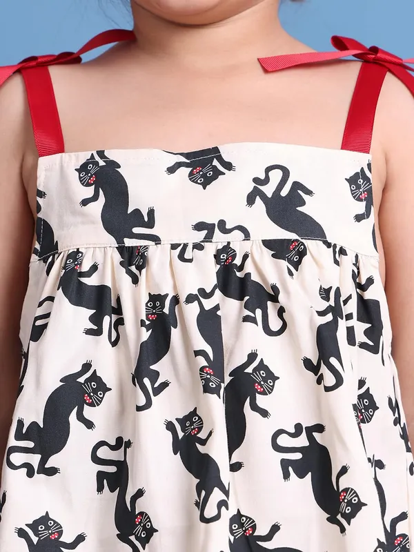 White_Cotton_Animal_Print_Clothing_Set_For_Kids