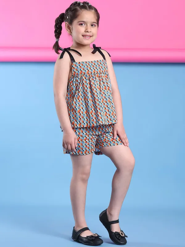 Multicolour_Cotton_Geometric_Clothing_Set_For_Kids