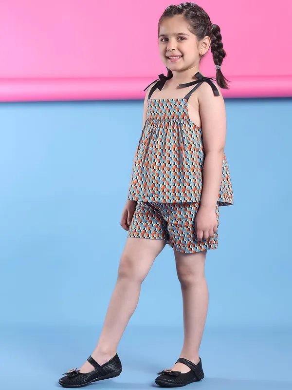 Multicolour_Cotton_Geometric_Clothing_Set_For_Kids