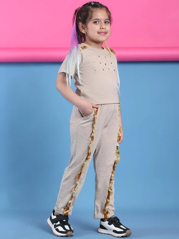 Beige_Cotton_Solid_Clothing_Set_For_Kids