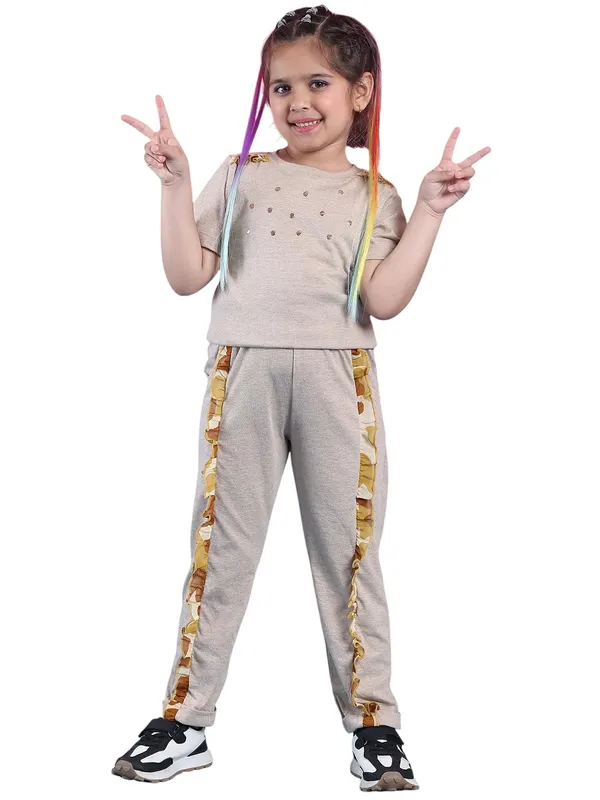 Beige_Cotton_Solid_Clothing_Set_For_Kids