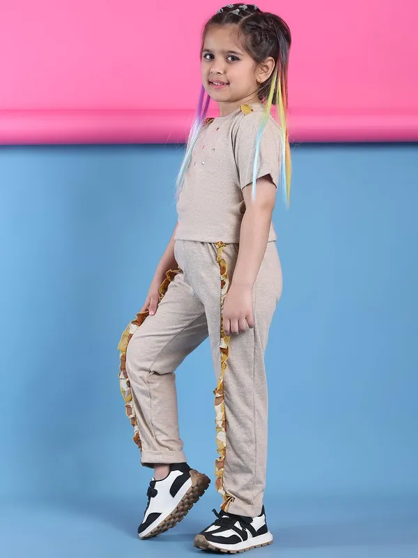 Beige_Cotton_Solid_Clothing_Set_For_Kids