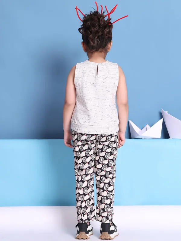 Black_And_White_Cotton_Blend_Cartoon_Clothing_Set_For_Kids