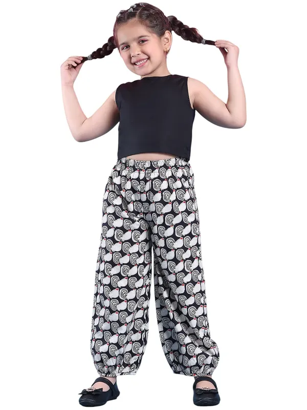Black_Cotton_Blend_Cartoon_Clothing_Set_For_Kids