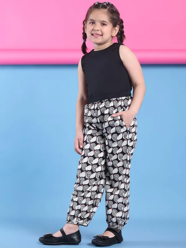 Black_Cotton_Blend_Cartoon_Clothing_Set_For_Kids