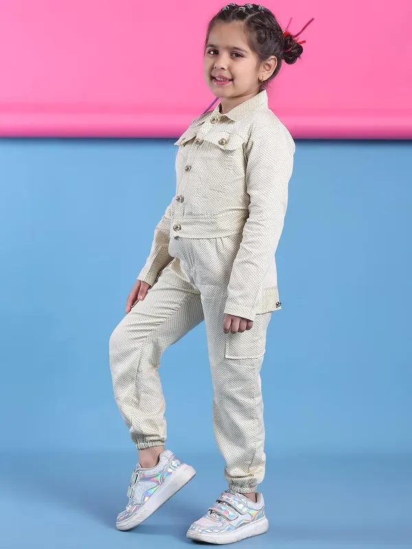 Cream_Cotton_Polka_Dots_Clothing_Set_For_Kids