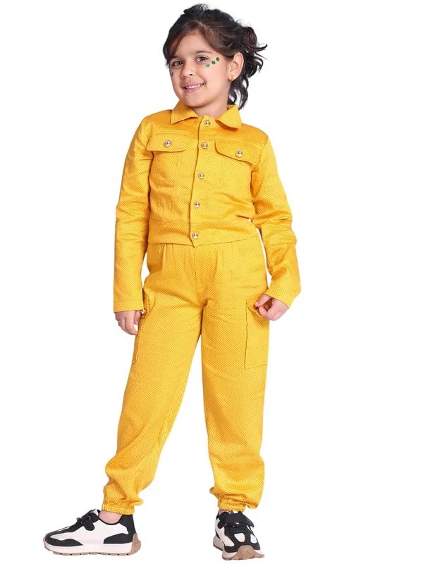 Yellow_Cotton_Polka_Dots_Clothing_Set_For_Kids