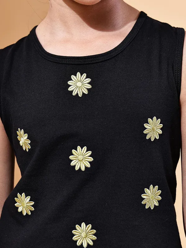 Black_Rayon_Solid_Clothing_Set_For_Kids