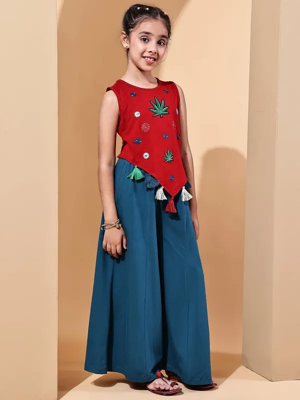 Red_And_Teal_Cotton_Blend_Solid_Clothing_Set_For_Kids