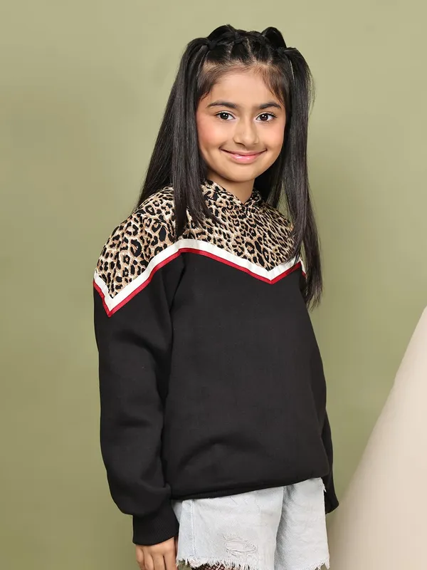Black_Fleece_Solid_Sweatshirt_For_Kids