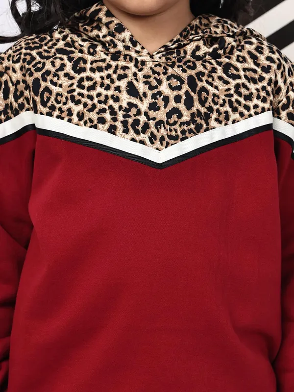 Red_Fleece_Solid_Sweatshirt_For_Kids