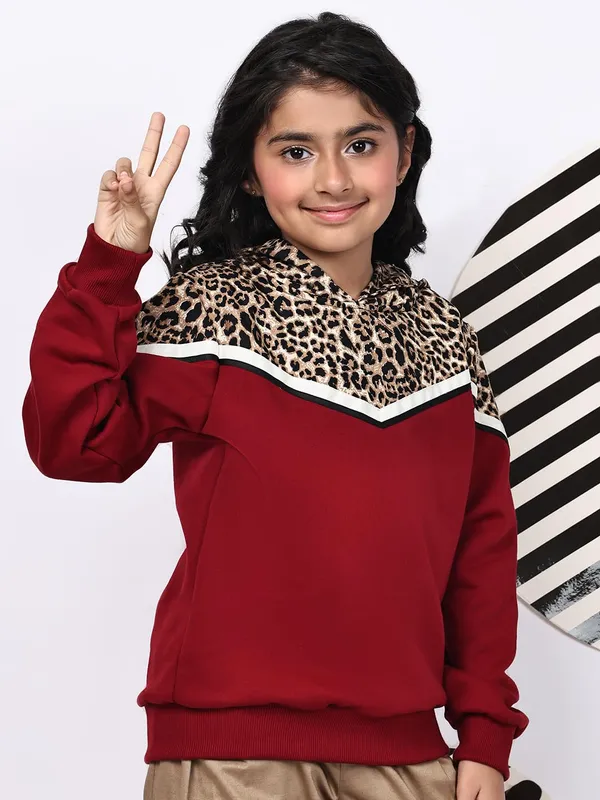 Red_Fleece_Solid_Sweatshirt_For_Kids