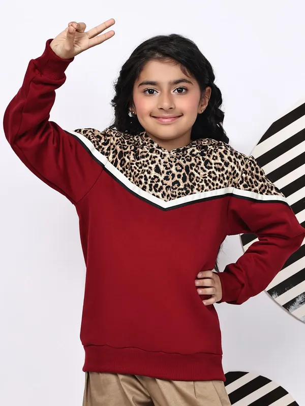 Red_Fleece_Solid_Sweatshirt_For_Kids