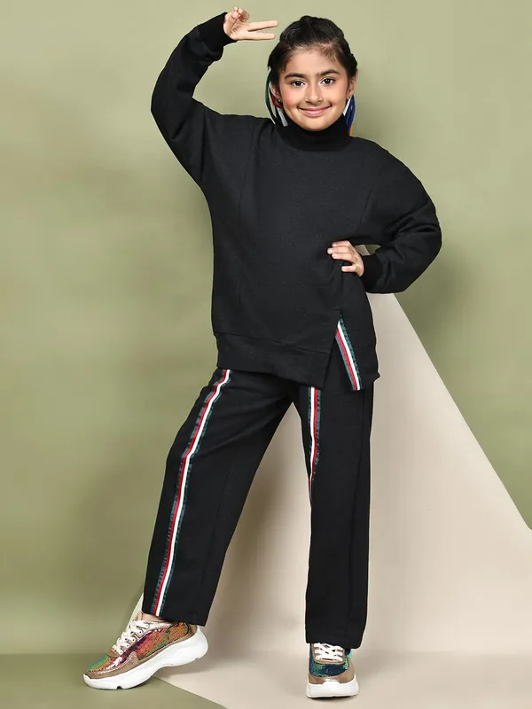 Black_Cotton_Blend_Solid_Clothing_Set_For_Kids