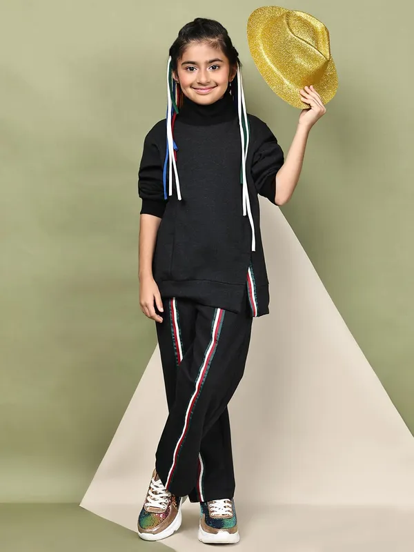 Black_Cotton_Blend_Solid_Clothing_Set_For_Kids