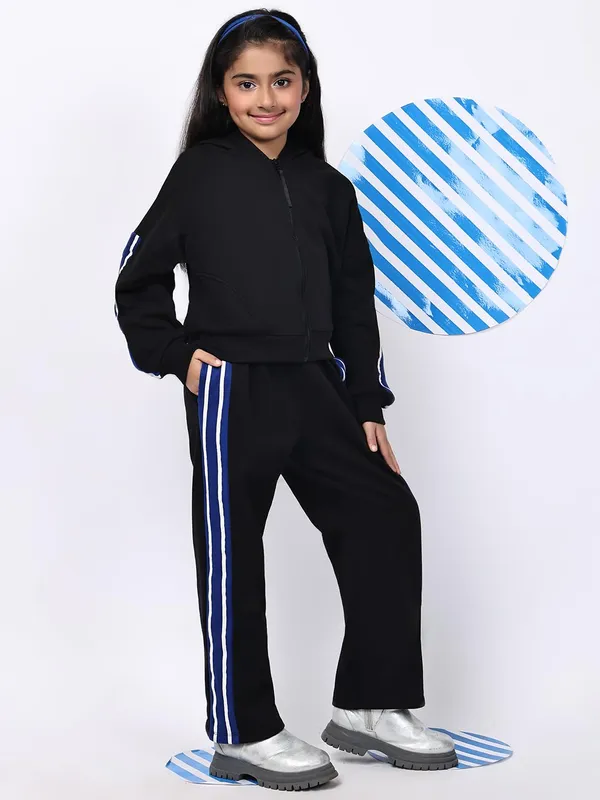 Black_Cotton_Blend_Solid_Clothing_Set_For_Kids