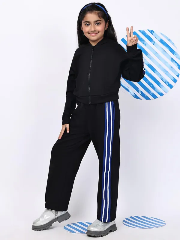 Black_Cotton_Blend_Solid_Clothing_Set_For_Kids