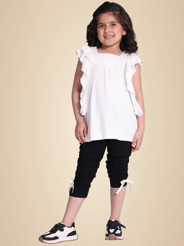Offwhite_Rayon_Solid_Clothing_Set_For_Kids