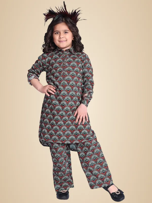 Multicolour_Rayon_Floral_Clothing_Set_For_Kids