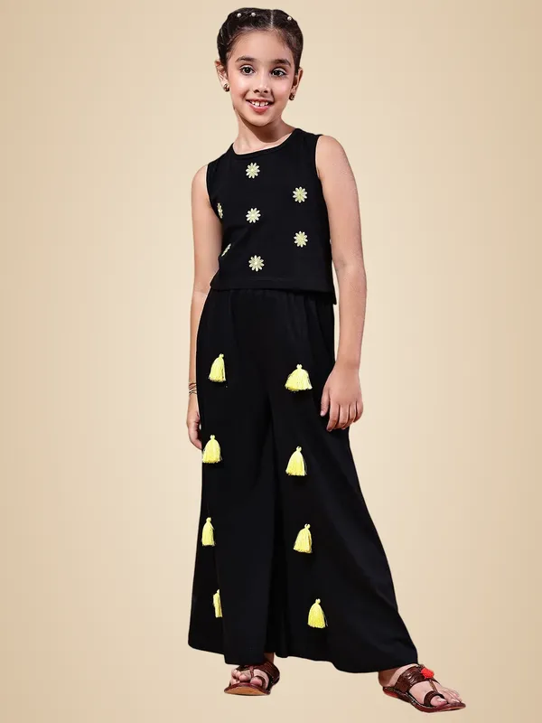 Black_Rayon_Solid_Clothing_Set_For_Kids