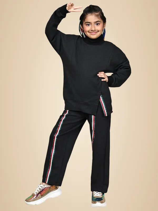 Black_Cotton_Blend_Solid_Clothing_Set_For_Kids