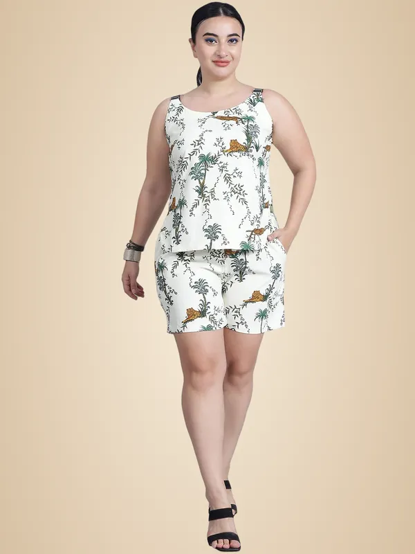Cream_Polyester_Floral_Clothing_Set_For_Women