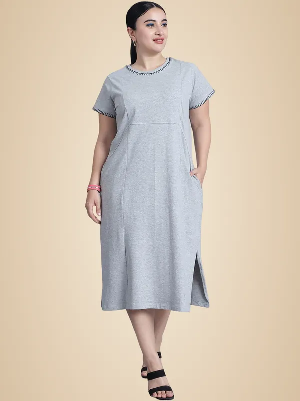 Light_Melange_Cotton_Blend_Solid_Dress_For_Women