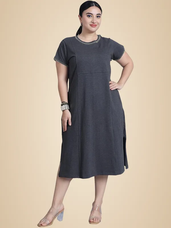 Dark_Melange_Cotton_Blend_Solid_Dress_For_Women
