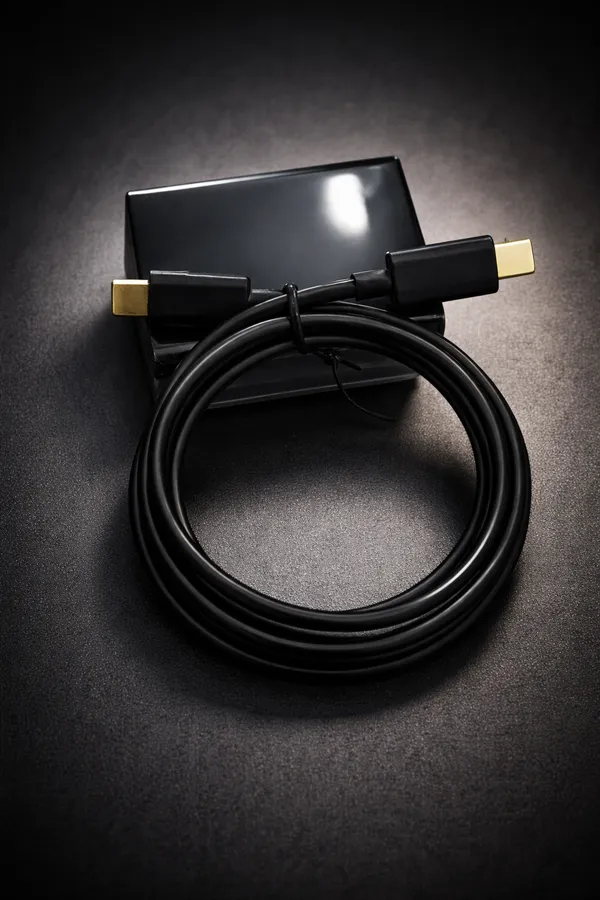 Black_Hdmi_Cable_With_Wall_Charger_Adapter_-_High-Speed_Connectivity_Set