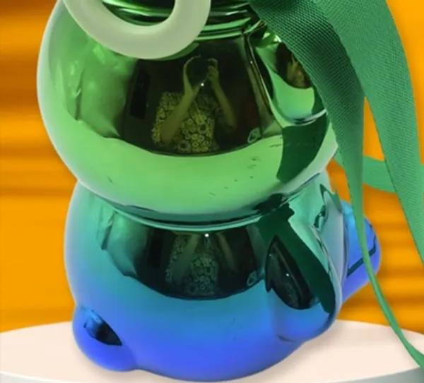 Gradient_Green_Kids_Water_Bottle_With_Straw_And_Shoulder_Strap