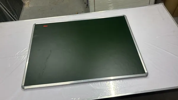 Green_Delux_Board_90_×_120_Cm