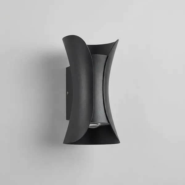 Modern_Black_Curved_Wall_Light_Fixture