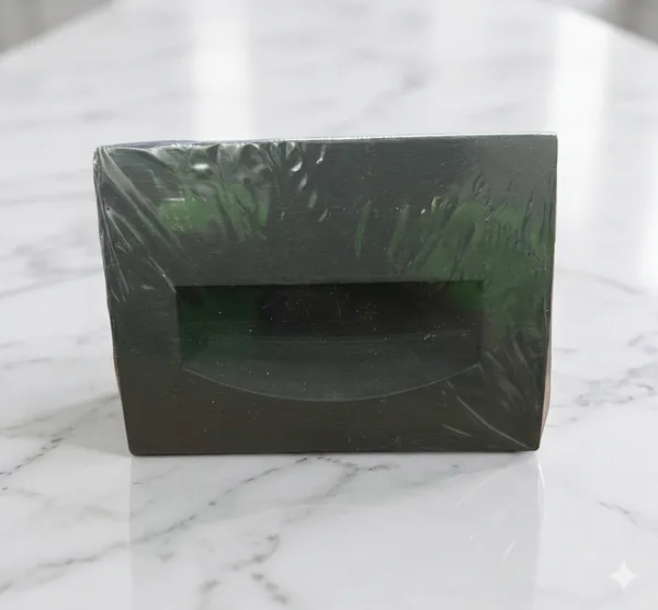 Green_Plastic_And_Led_Board_Step_Light