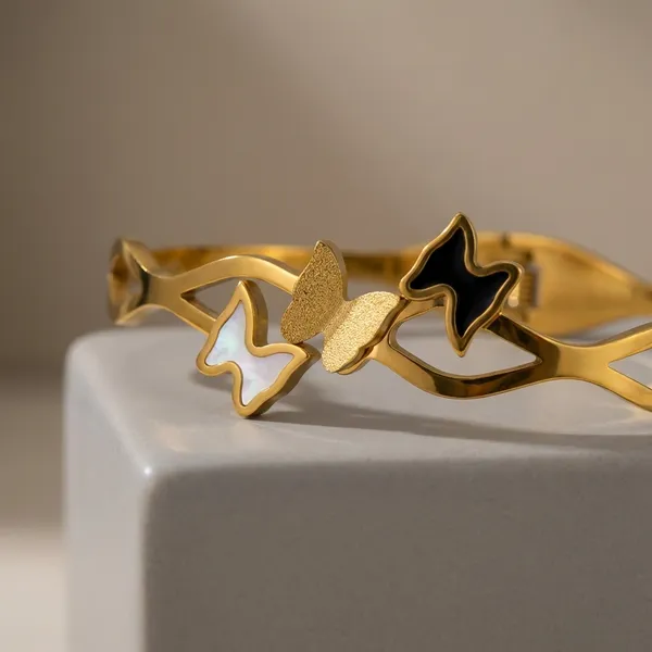 Heartbeat_Pulse_Gold-Toned_Metal_Bracelet_For_Women