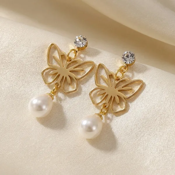 Golden_Butterfly_Pearl_Drop_Earrings_With_Crystal_Studs_For_Women