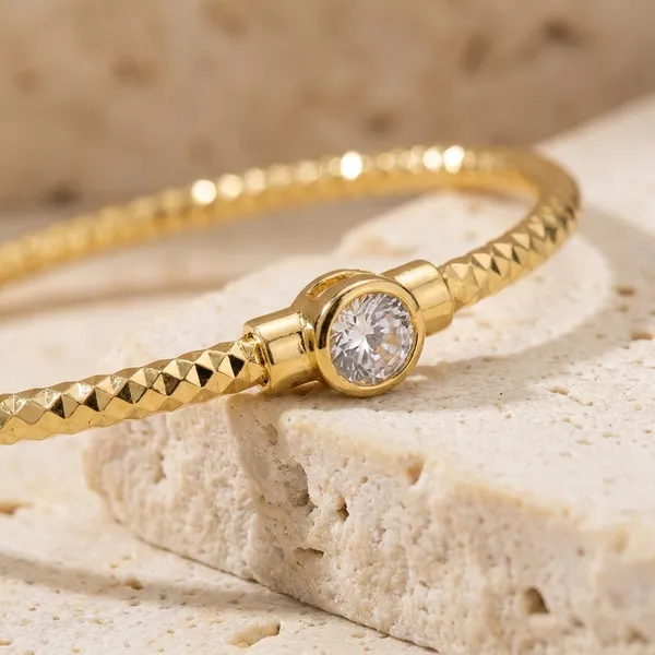 Gold-Toned_Skull_Head_Open_Cuff_Bracelet_For_Women