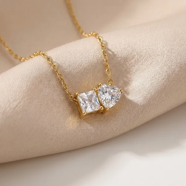 Elegant_Triple_Stone_Crystal_Pendant_Necklace_For_Women