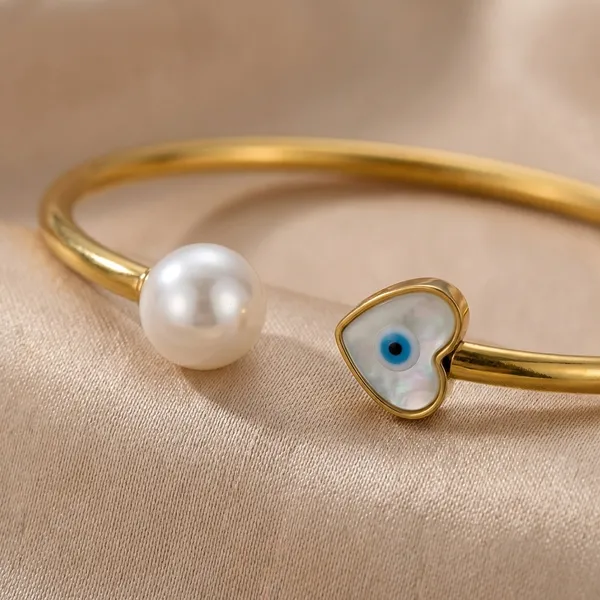 Gold-Plated_Pearl_&_Evil_Eye_Heart_Charm_Bangle_Bracelet_For_Women