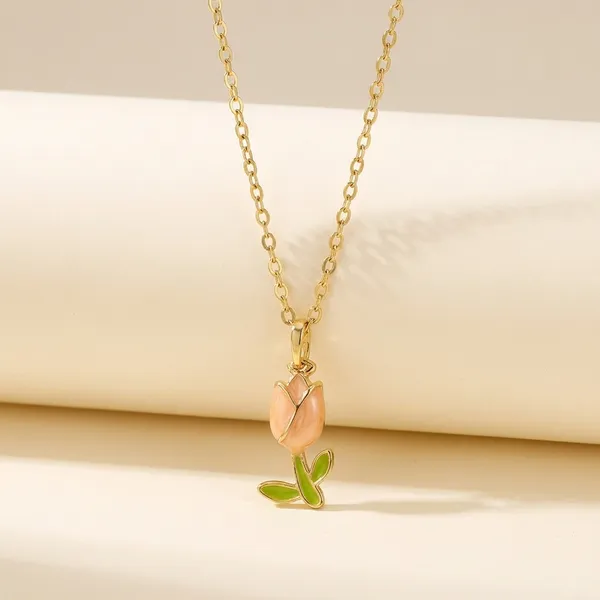 Elegant_Peach_Tulip_Pendant_Necklace_With_Gold_Chain_For_Women