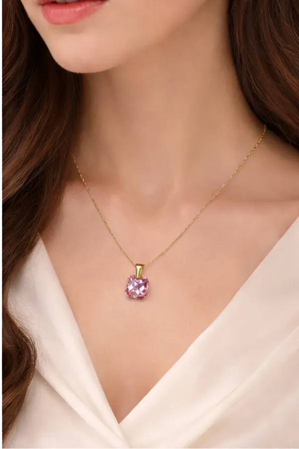 The_Rose_Cushion_Solitaire_Necklace