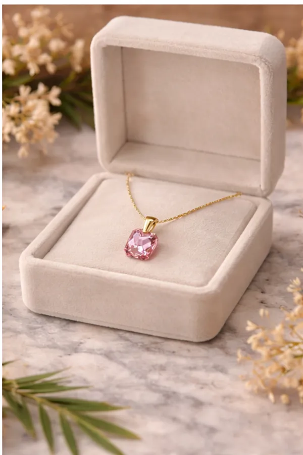 The_Rose_Cushion_Solitaire_Necklace