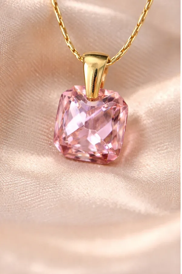 The_Rose_Cushion_Solitaire_Necklace