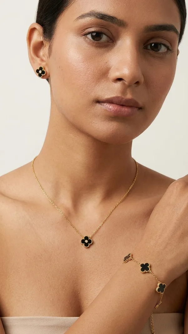 Aura_Jewels_Black_Onyx_Clover_Set_(includes_Necklace,_Bracelet,_and_Stud_Earrings).