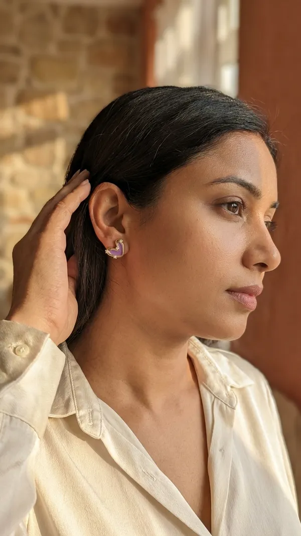 Aura_jewels_Lavender_Heart_Glow_Stud_Earing