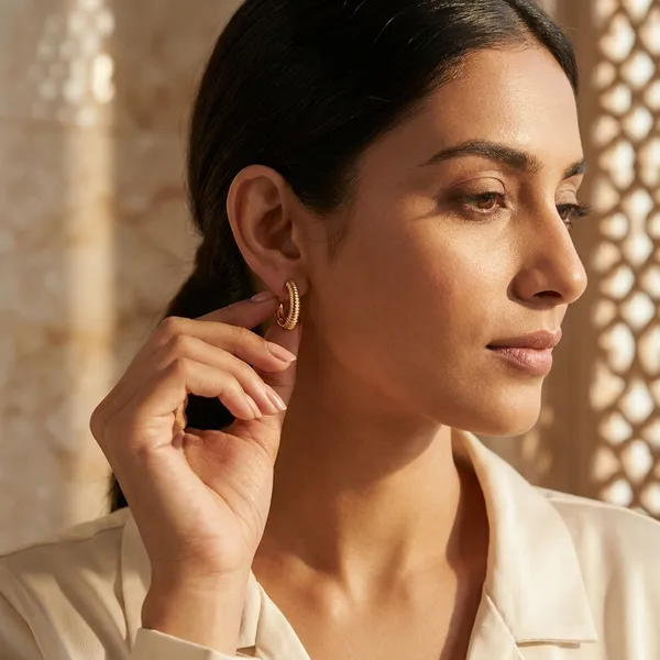 Aura_jewels_Parisian_Ribbed_Gold_Hoops