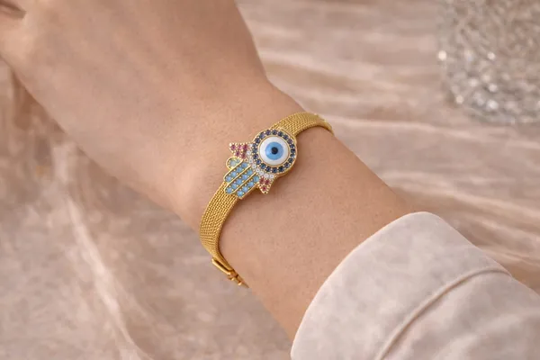 Humsa_hand_Evil_Eye_bracelet111