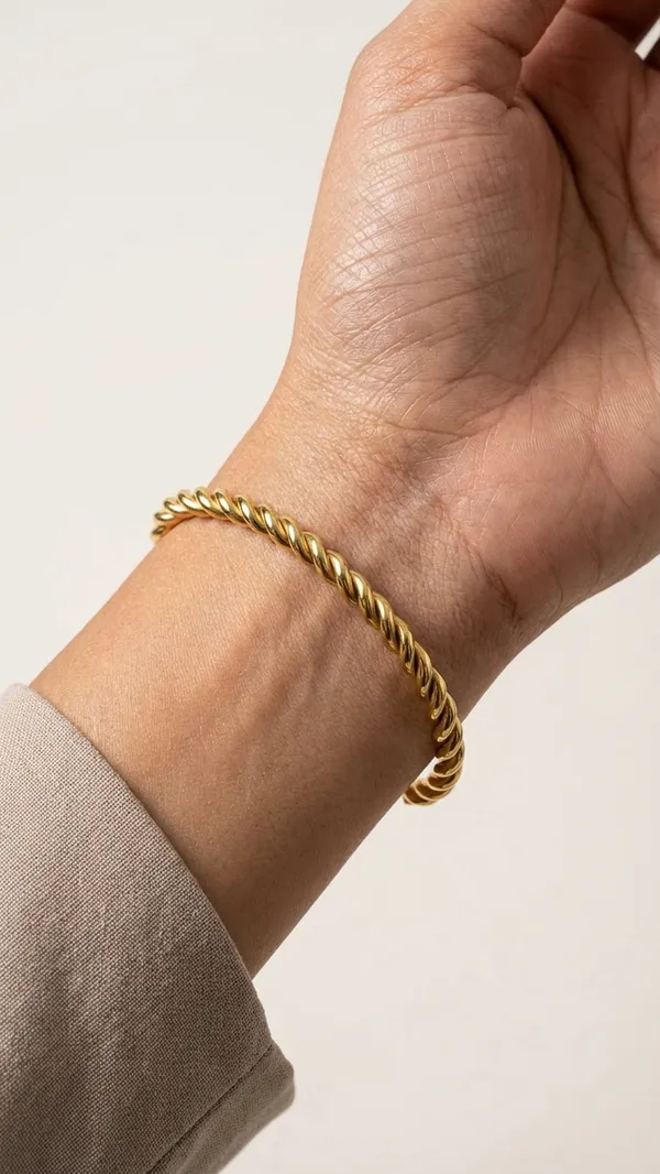 Royal_twist_gold_cuff_bracelet