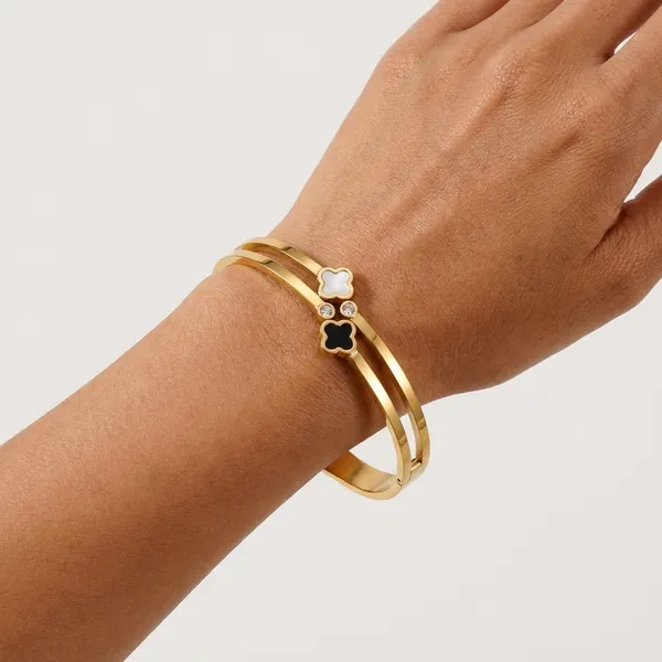 Gold-Plated_Clover_Bangle_With_Black_And_White_Enamel_For_Women