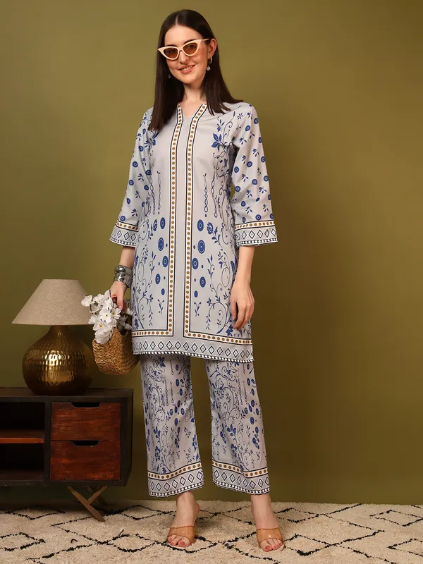 Grey_Rayon_Slub_Digital_Print_Co_Ord_Set_For_Women
