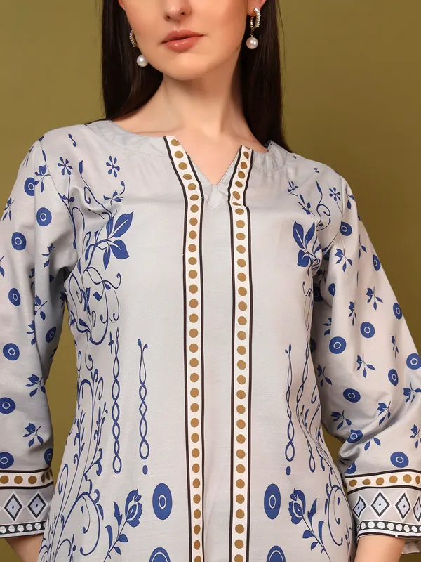 Grey_Rayon_Slub_Digital_Print_Co_Ord_Set_For_Women